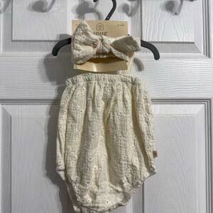 Snug Cream Baby Outfit and Bow Set